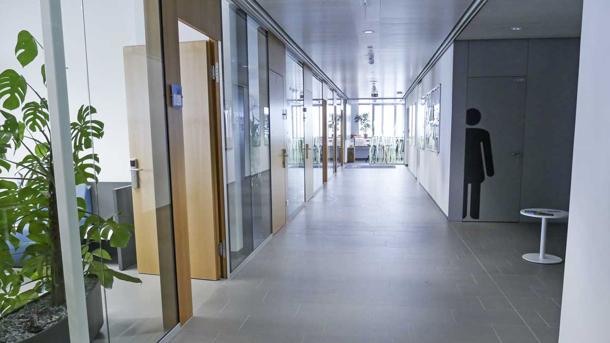 Corridor with LED-lights, Photo: Waldhör KG