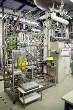 Reaktor im Biotechnikum, Foto: Egon Fischer, Fischermedia