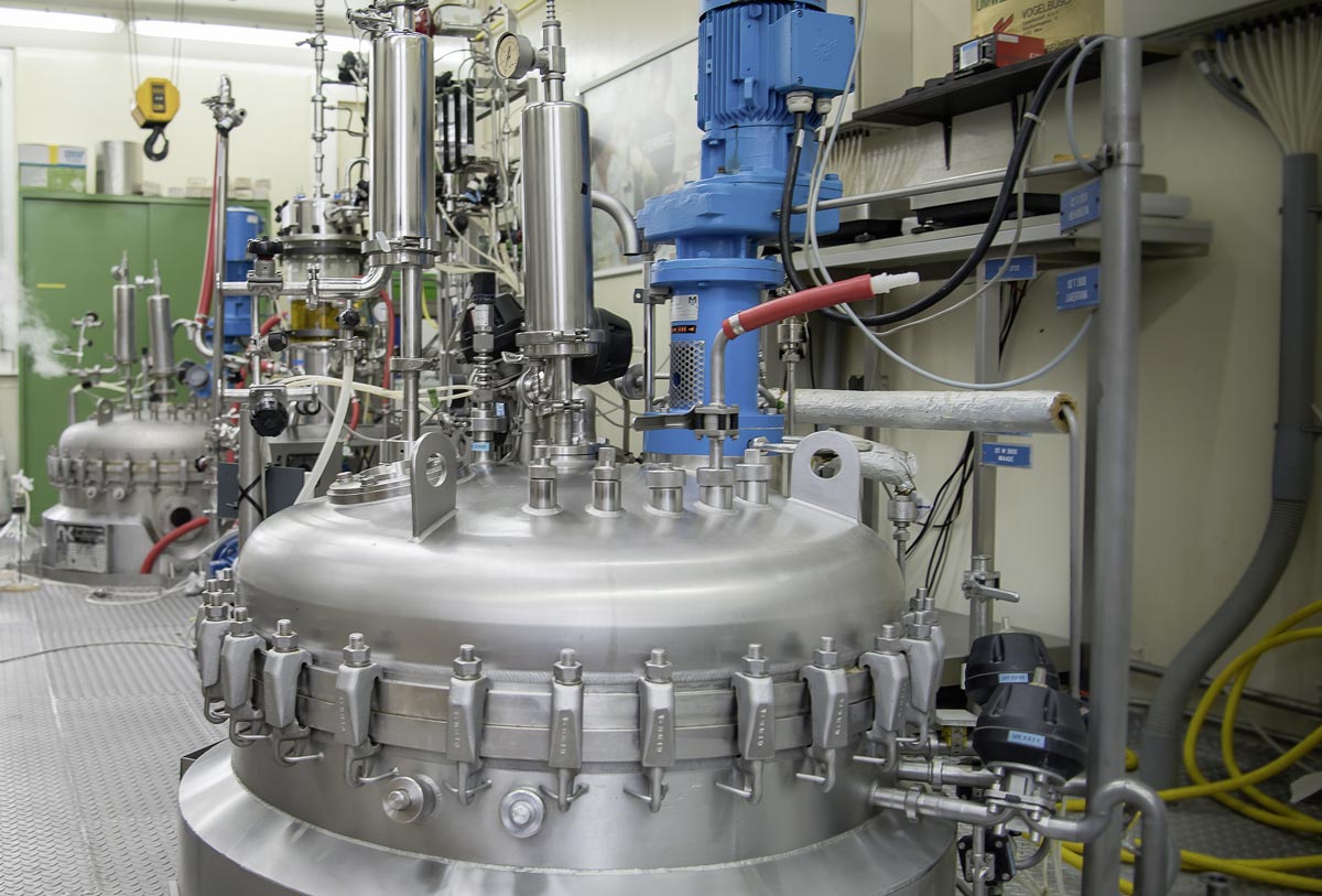 Reactor in bio-based fermentation pilot plant, Photo: Egon Fischer, Fischermedia