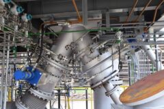 Ore loading into the reactor and cyclone circuit, photo: primetals.com