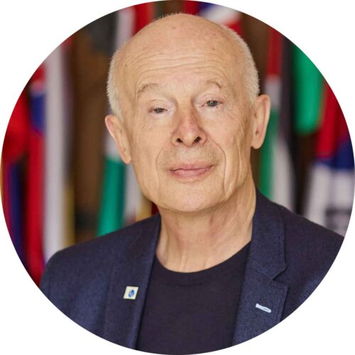 Prof. Hans Joachim Schellnhuber
International Institute for applied Systems Analysis (IIASA)