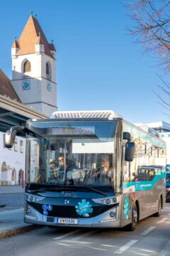 Stadtbus Domplatz, Foto: Peter Opitz